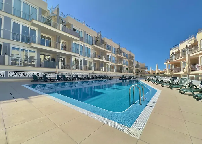 White * Puerto de Santiago (Tenerife)