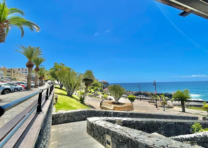 White Апартаменты *